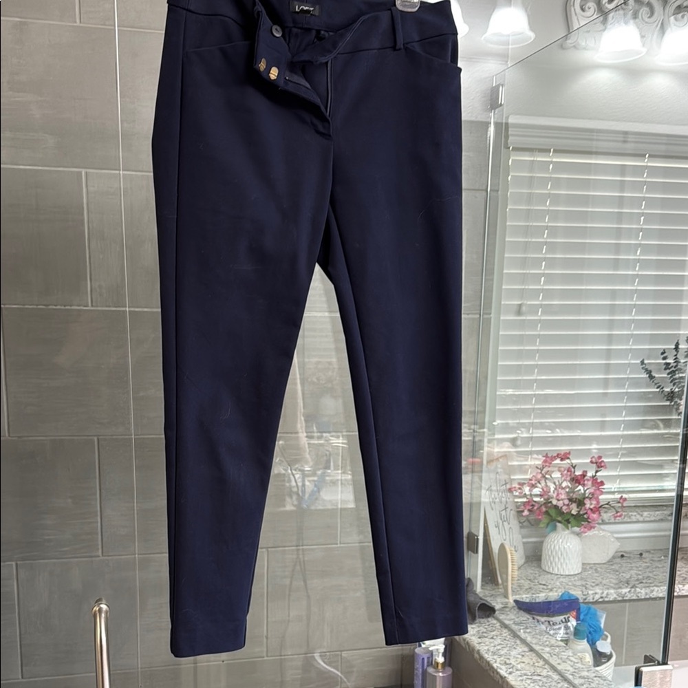 Dark Blue Skinny Jeans with Classic Denim Texture